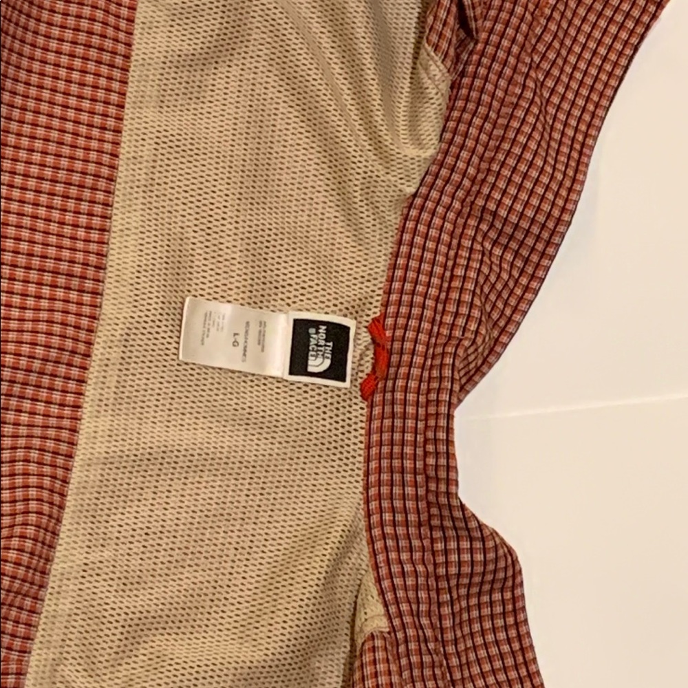 The North Face Men’s button down shirt L/G - Picture 7 of 9